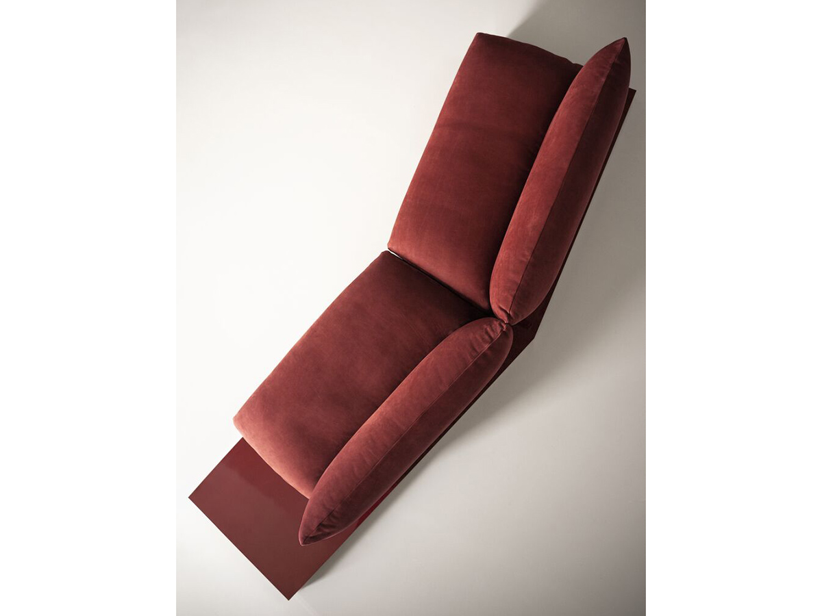 Aura Sofa