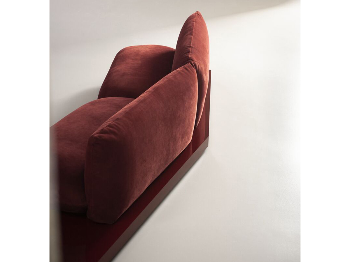 Aura Sofa