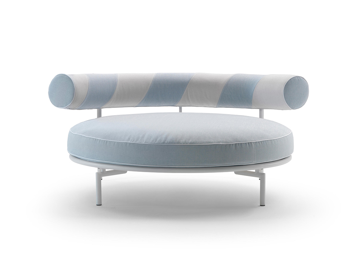 Flexform Supermax Outdoor Sofa Round