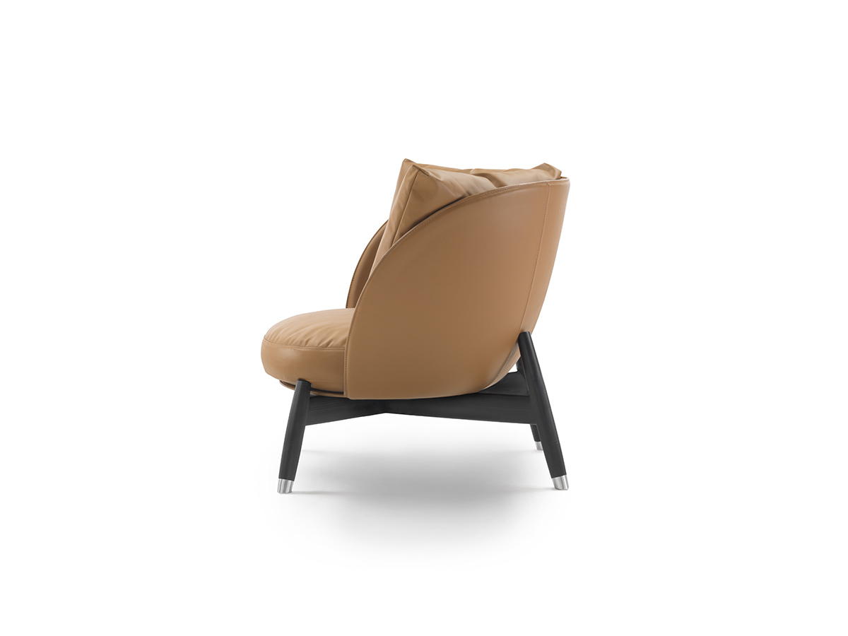 Eri Armchair