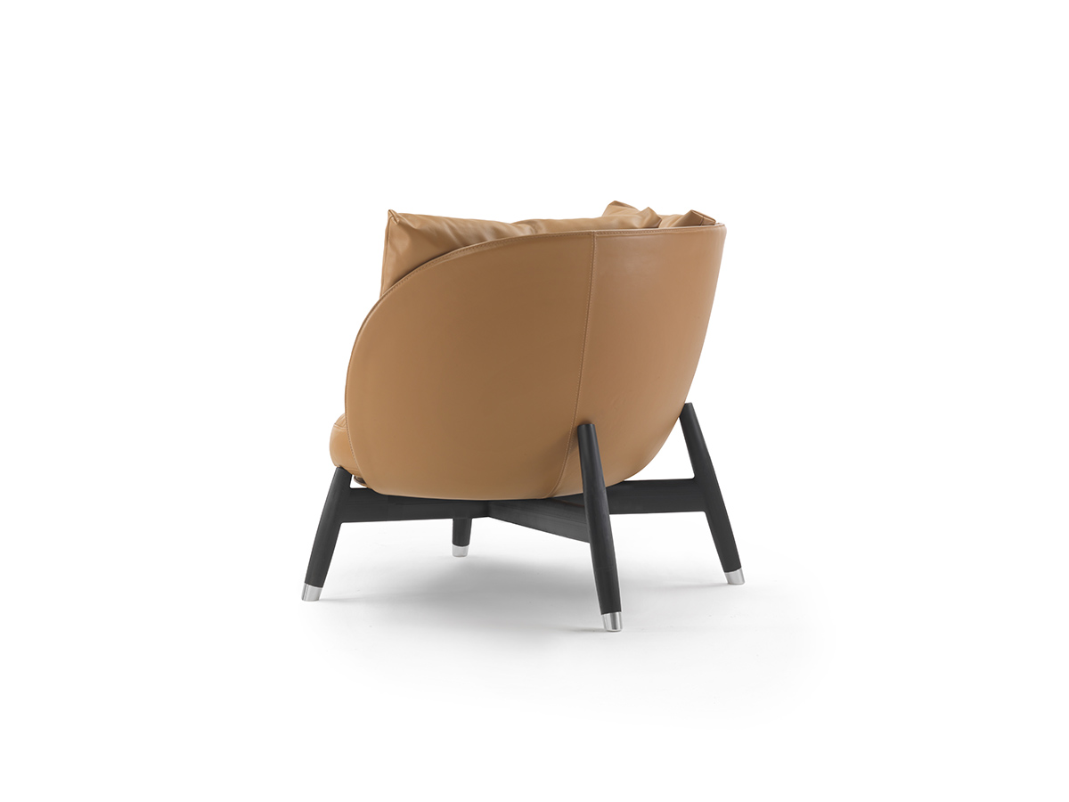 Eri Armchair