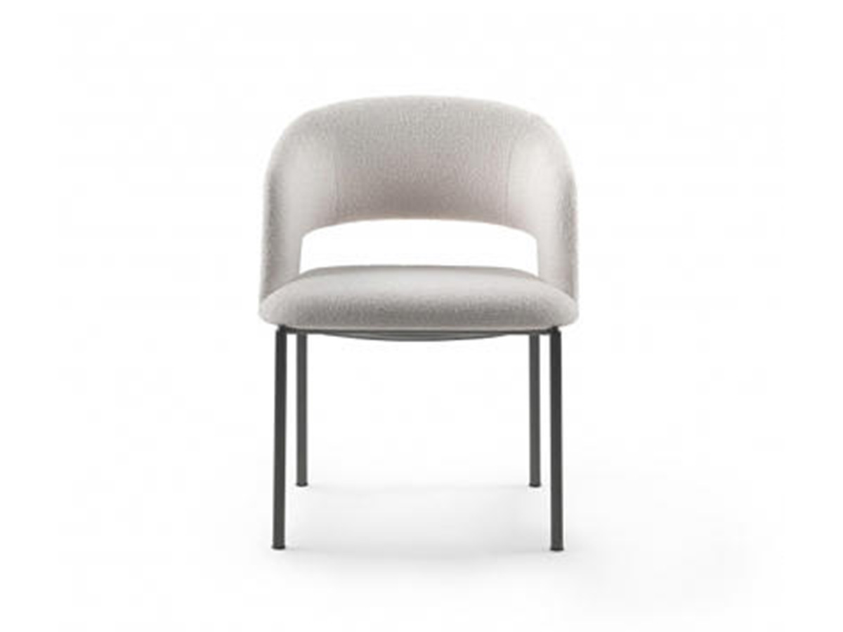 Flexform Alma Chair With n.04 Legs in Metal
