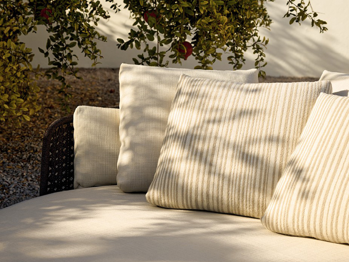 Soori Outdoor Day Lounge Sofa