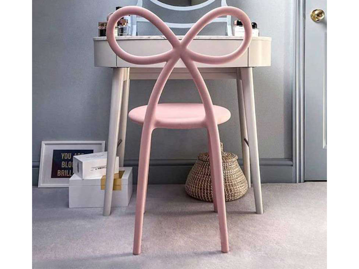 Ribbon Chair