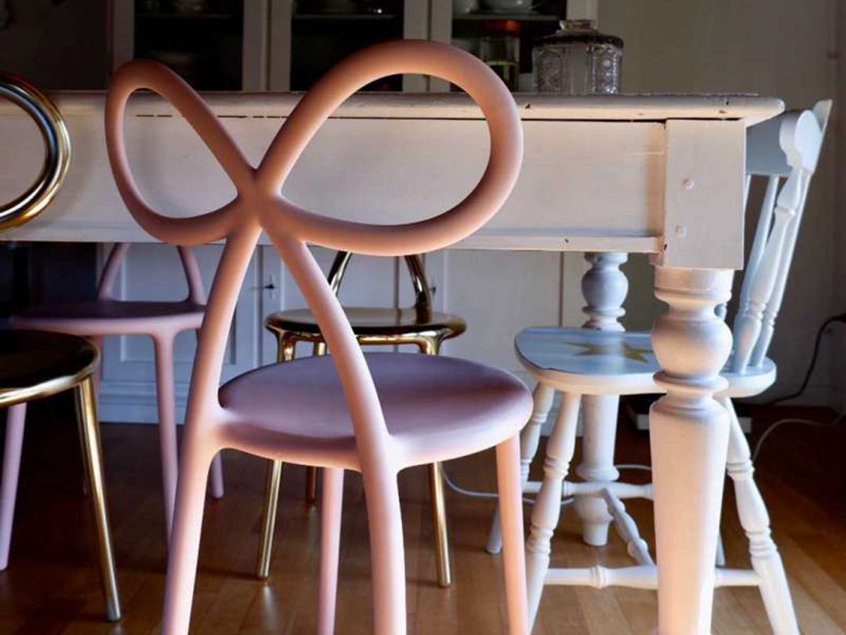 Ribbon Chair